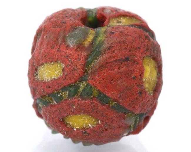 An Ancient Western Asiatic Glass Bead With Stratified Eyes Art Glass Paperweights: Dimension: 9x8mm Thousand Planet Auction House Season 2 Asian Treasure Hunt Auction, auction including Abstract Oil Painting, Sculptures & Carvings, Statues & Statuettes, Bust Carving, Signet Rings, V