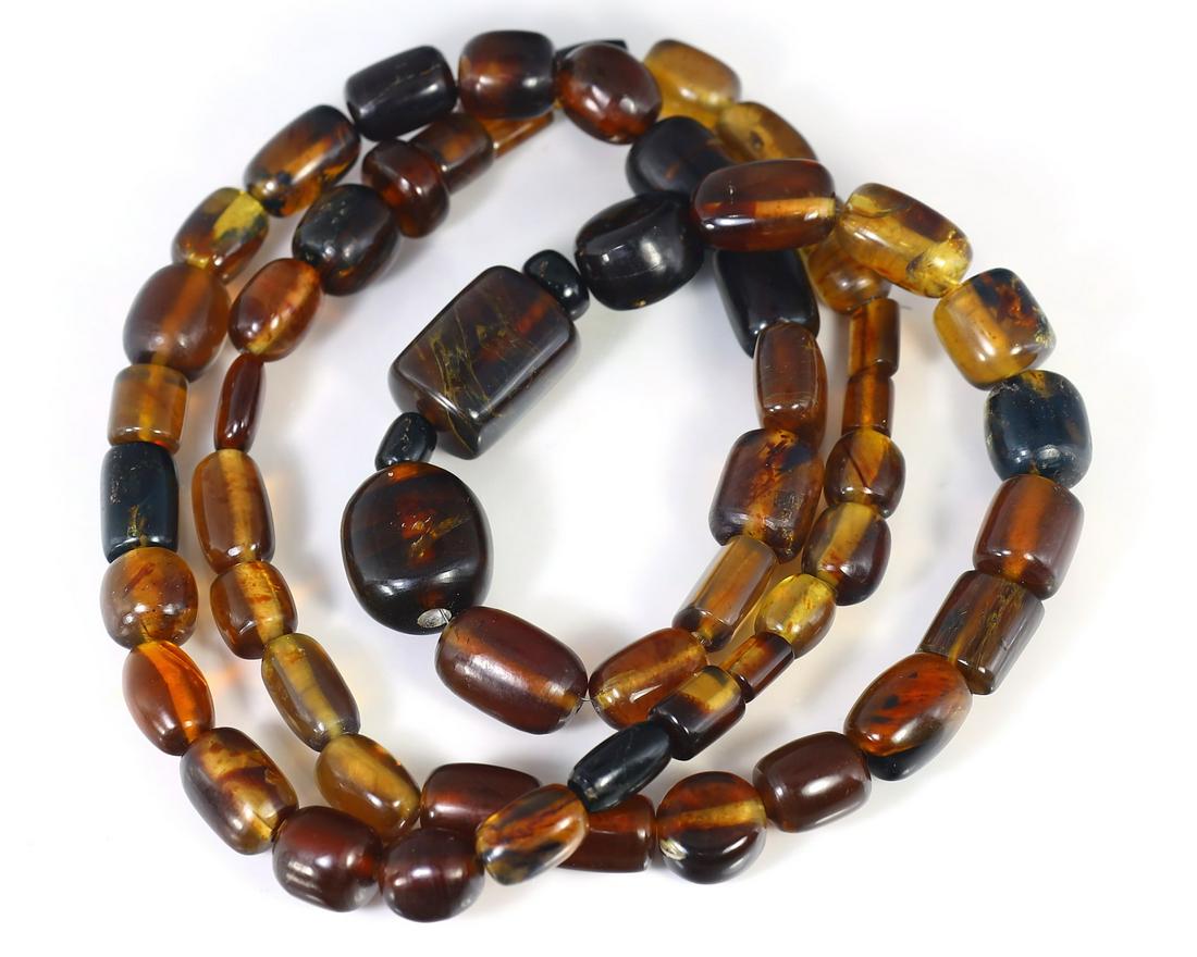 Strand of Amber Beads Beaded Necklace Pendant: Dimension: 34 1/4 inches Thousand Planet Auction House Season 2 Asian Treasure Hunt Auction, auction including Abstract Oil Painting, Sculptures & Carvings, Statues & Statuettes, Bust Carving, Signet