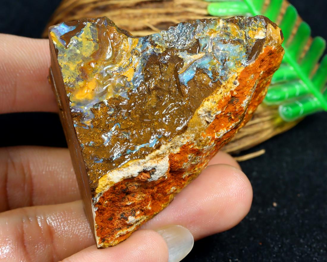 538Ct Australian Winton Mine Boulder Opal Rough: Dimension: 2 11/64 inches Thousand Planet Auction House Season 2 Asian Treasure Hunt Auction, auction including Abstract Oil Painting, Sculptures & Carvings, Statues & Statuettes, Bust Carving, Signet