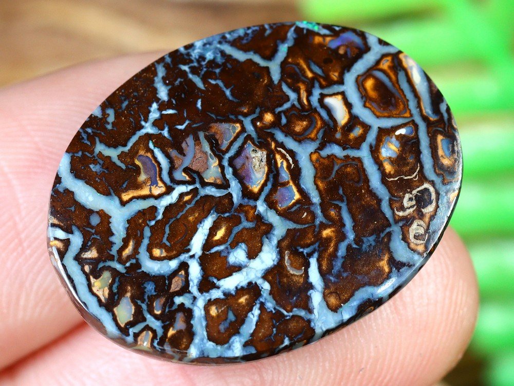 Australian Queensland Koroit Mine Loose Boulder Solid Opal Cabochon: Dimension: 19.3x14.4x5.7mm Thousand Planet Auction House Season 2 Asian Treasure Hunt Auction, auction including Abstract Oil Painting, Sculptures & Carvings, Statues & Statuettes, Bust Carving, Signe