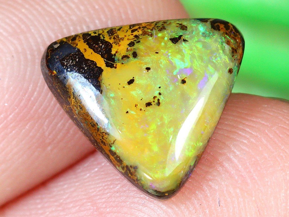 Australian Queensland Koroit Mine Loose Boulder Solid Opal Cabochon: Dimension: 10.7x10.4x3.4mm Thousand Planet Auction House Season 2 Asian Treasure Hunt Auction, auction including Abstract Oil Painting, Sculptures & Carvings, Statues & Statuettes, Bust Carving, Signe