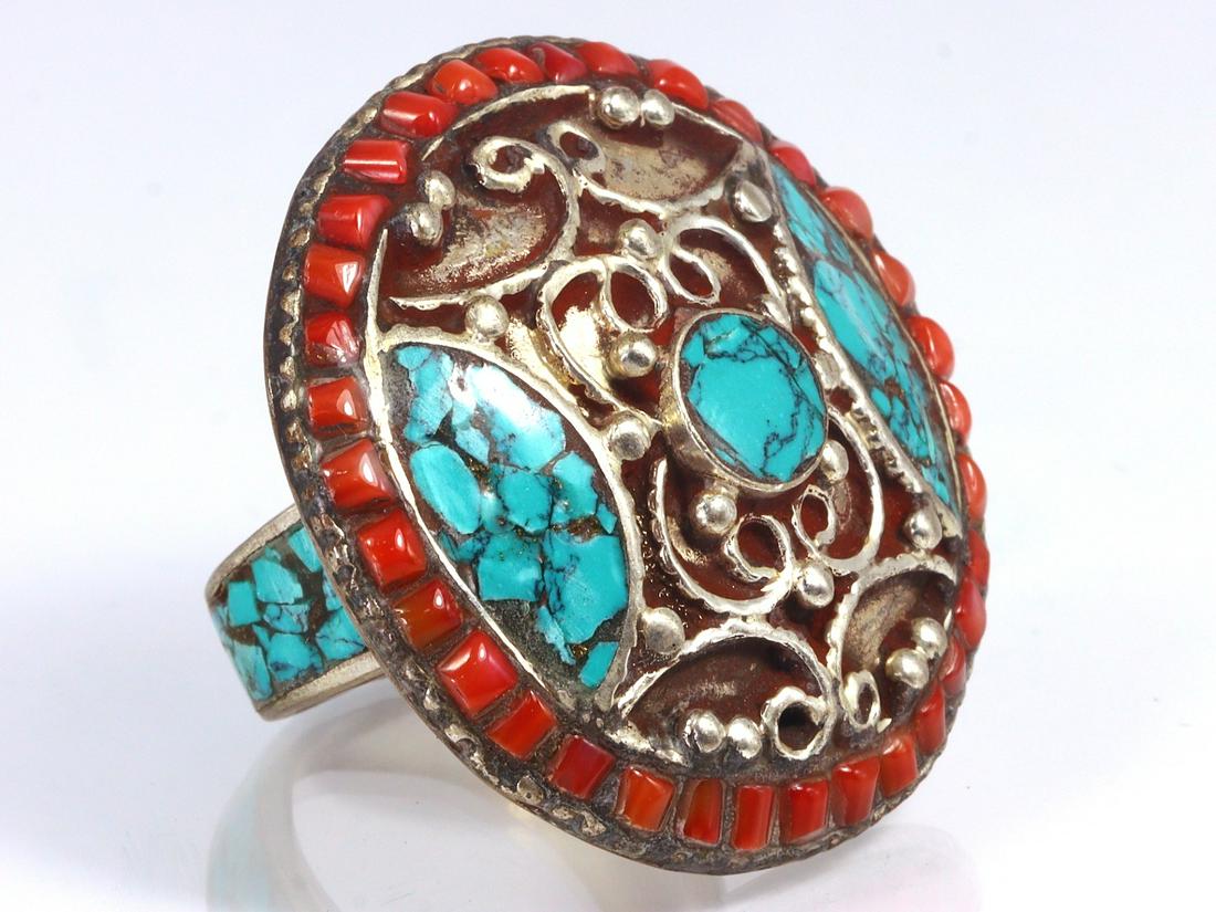 Antique Chinese Tibetan Inlay Coral and Turquoise Ring: Rig Size: US 9 Thousand Planet Auction House Season 2 Asian Treasure Hunt Auction, auction including Abstract Oil Painting, Sculptures & Carvings, Statues & Statuettes, Bust Carving, Signet Rings, Vin