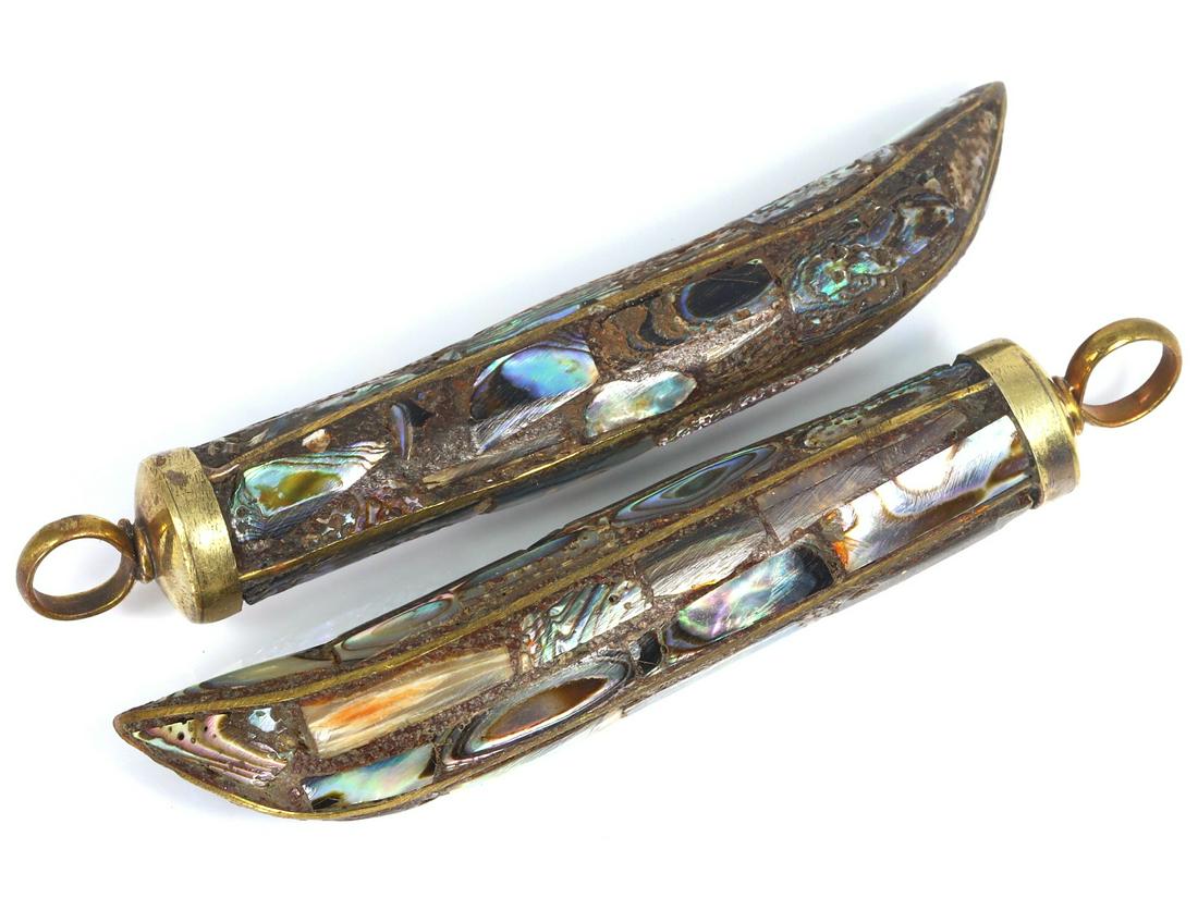 Two Antique Chinese Tibetan Inlay Mother of Pearl Pendant Lockets: Length: 3 7/64 inches Thousand Planet Auction House Season 2 Asian Treasure Hunt Auction, auction including Abstract Oil Painting, Sculptures & Carvings, Statues & Statuettes, Bust Carving, Signet Rin