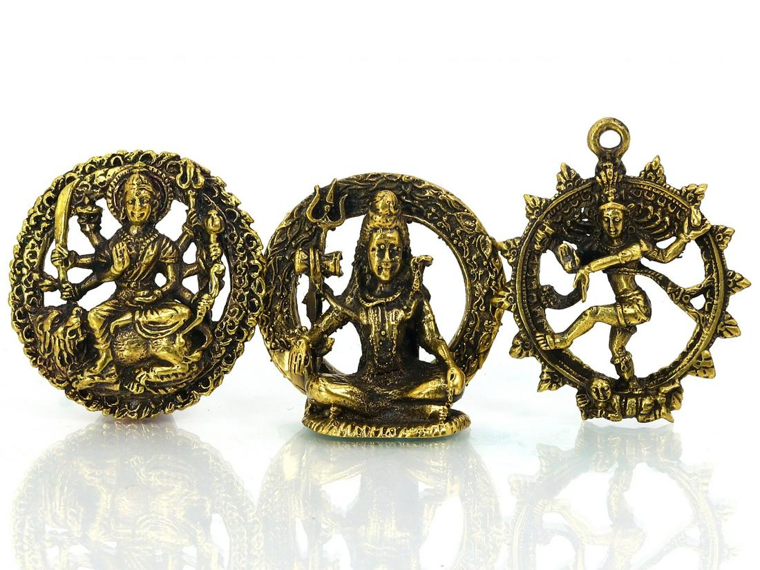 Three Hindu Buddhas Sculpture Decorative Objects: Length: 1 3/8 inches Thousand Planet Auction House Season 2 Asian Treasure Hunt Auction, auction including Abstract Oil Painting, Sculptures & Carvings, Statues & Statuettes, Bust Carving, Signet Ring