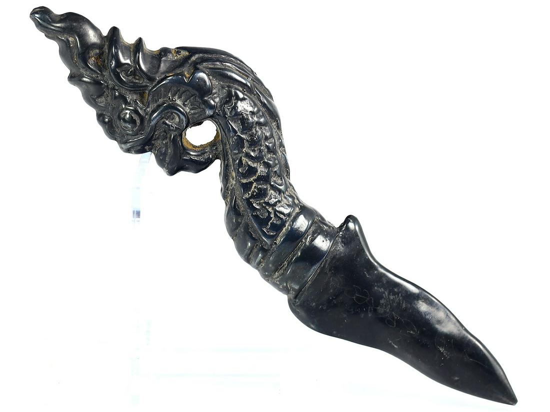 Naga Leklai Dragon Knife Meed Mor Magic Sword Thai Talisman Holy Amulet: Length: 5 5/16 inches Thousand Planet Auction House Season 2 Asian Treasure Hunt Auction, auction including Abstract Oil Painting, Sculptures & Carvings, Statues & Statuettes, Bust Carving, Signet Rin