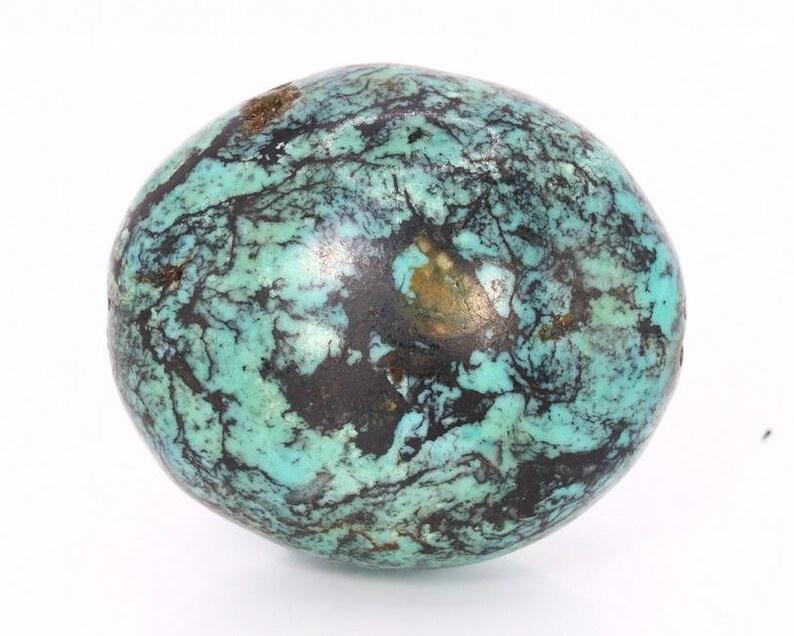 An Old Himalayan Tibetan Chinese Turquoise Bead: Dimension: 33.3x28.7x19.2mm Thousand Planet Auction House Season 2 Asian Treasure Hunt Auction, auction including Abstract Oil Painting, Sculptures & Carvings, Statues & Statuettes, Bust Carving, Sign