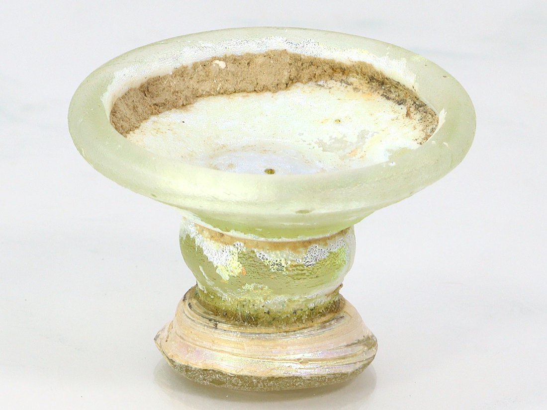 An Ancient Western Asiatic Roman Glass Unguentarium Flask Vessel Art Antique: Length: 1 3/16 inches Thousand Planet Auction House Season 2 Asian Treasure Hunt Auction, auction including Abstract Oil Painting, Sculptures & Carvings, Statues & Statuettes, Bust Carving, Signet Rin