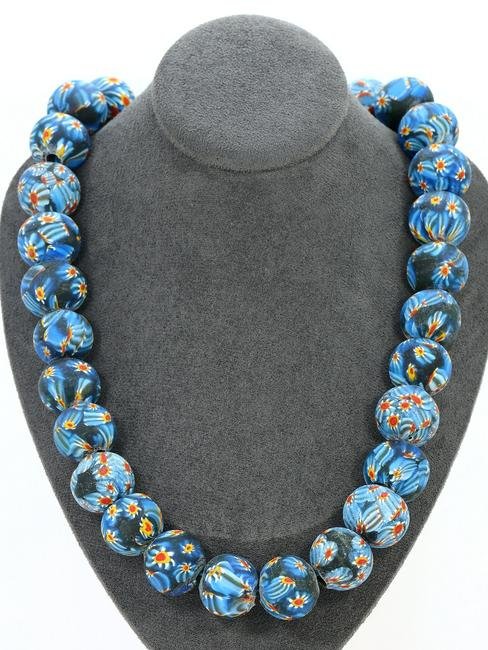 Murano Millefiori Glass Paperweights Venetian Art Glass Beads Necklace: Length: 25 13/64 inches Thousand Planet Auction House Season 2 Asian Treasure Hunt Auction, auction including Abstract Oil Painting, Sculptures & Carvings, Statues & Statuettes, Bust Carving, Signet R