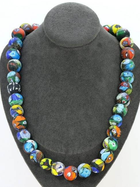 Murano Millefiori Glass Paperweights Venetian Art Glass Beads Necklace: Length: 24 13/32 inches Thousand Planet Auction House Season 2 Asian Treasure Hunt Auction, auction including Abstract Oil Painting, Sculptures & Carvings, Statues & Statuettes, Bust Carving, Signet R