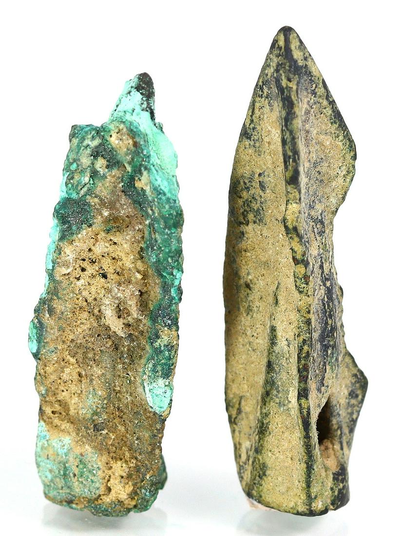 Ancient Roman Bronze Arrow Heads: Dimension: 29x9mm Thousand Planet Auction House Season 2 Asian Treasure Hunt Auction, auction including Abstract Oil Painting, Sculptures & Carvings, Statues & Statuettes, Bust Carving, Signet Rings,