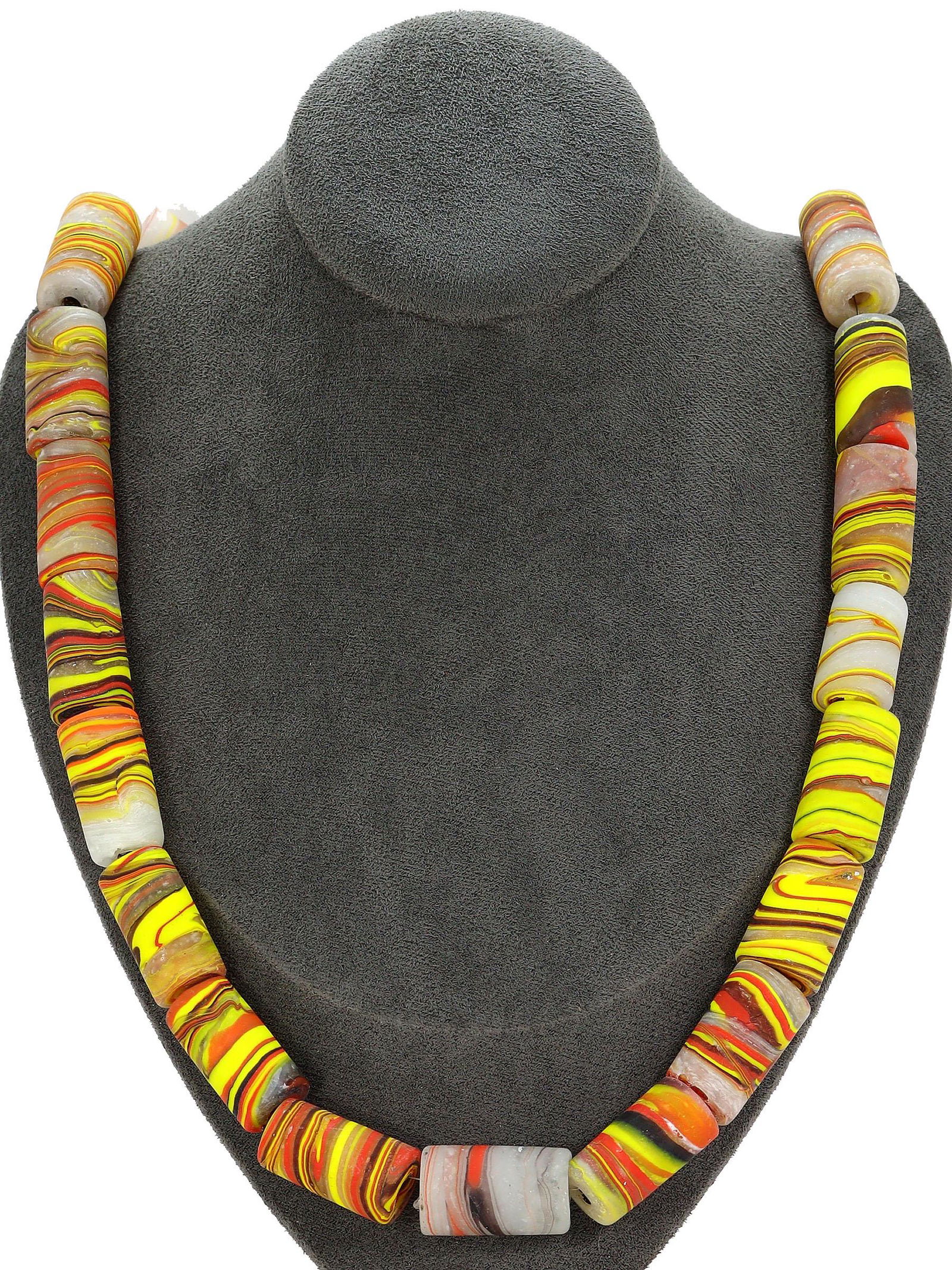 Murano Millefiori Glass Paperweights Venetian Art Glass Beads Necklace: Dimension: 25 63/64 inches Thousand Planet Auction House Season 2 Asian Treasure Hunt Auction, auction including Abstract Oil Painting, Sculptures & Carvings, Statues & Statuettes, Bust Carving, Signe