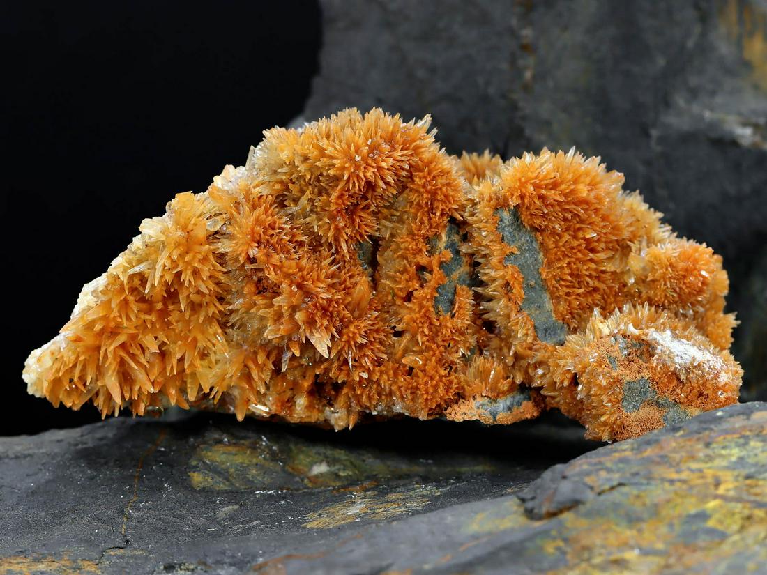 127Gram Natural Crystal Quartz Rough Specimen (1 of 5)
