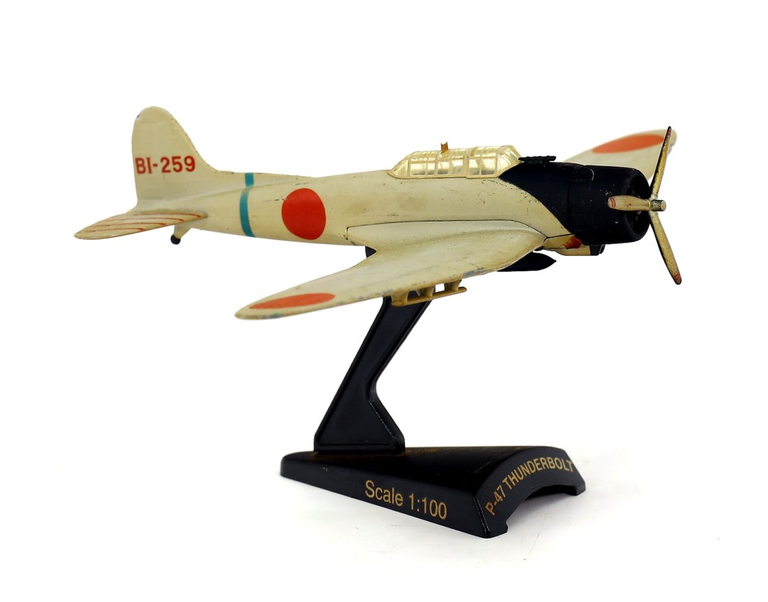 Vintage Metal WWII Imperial Japanese Navy "Soryu" Aircraft Carrier Airplane Model (1 of 3)