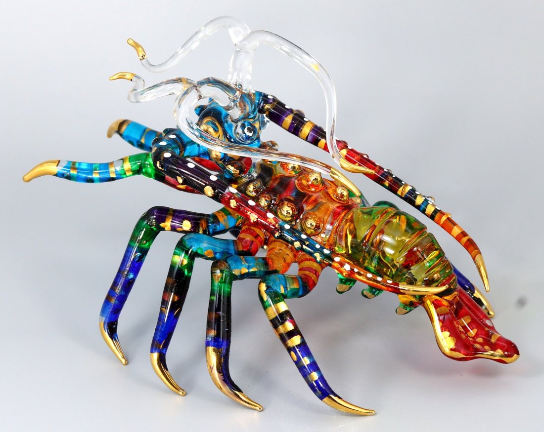 Collection of Hand Blown Lobster Miniatures Glass Paperweights Art Glass Animal Figurine: 14x14cm Weight: 104 grams (Before Packing) Thousand Planet Auction House Season 4: Ten2Go August Collection Auction. A bargain hunter's, fixer-upper's, and pack-rat's dream come true! Our Ten2Go "ware