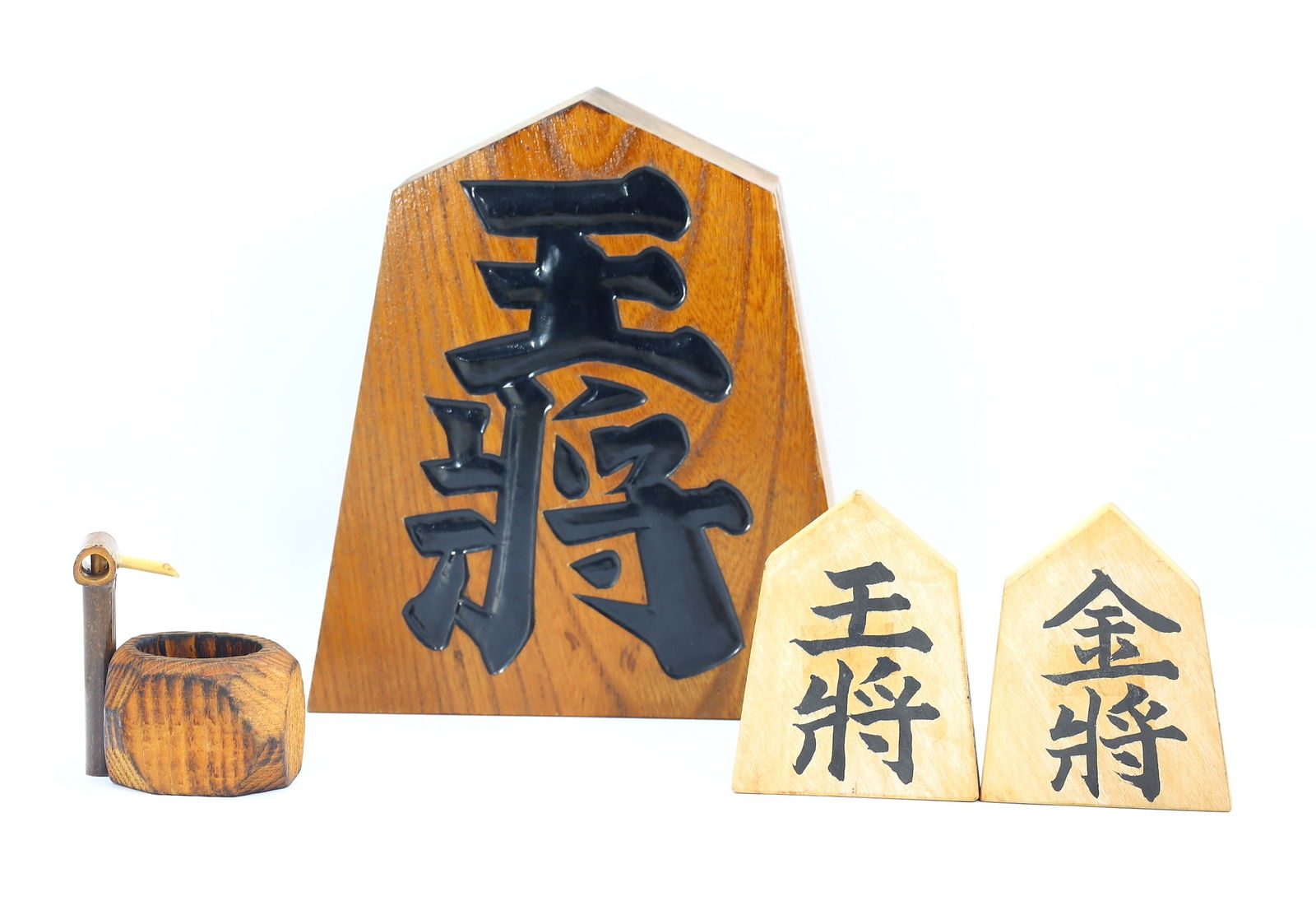Vintage Japanese King Shogi Koma Giant Piece Wooden Ornament Okimono Chess (1 of 2)