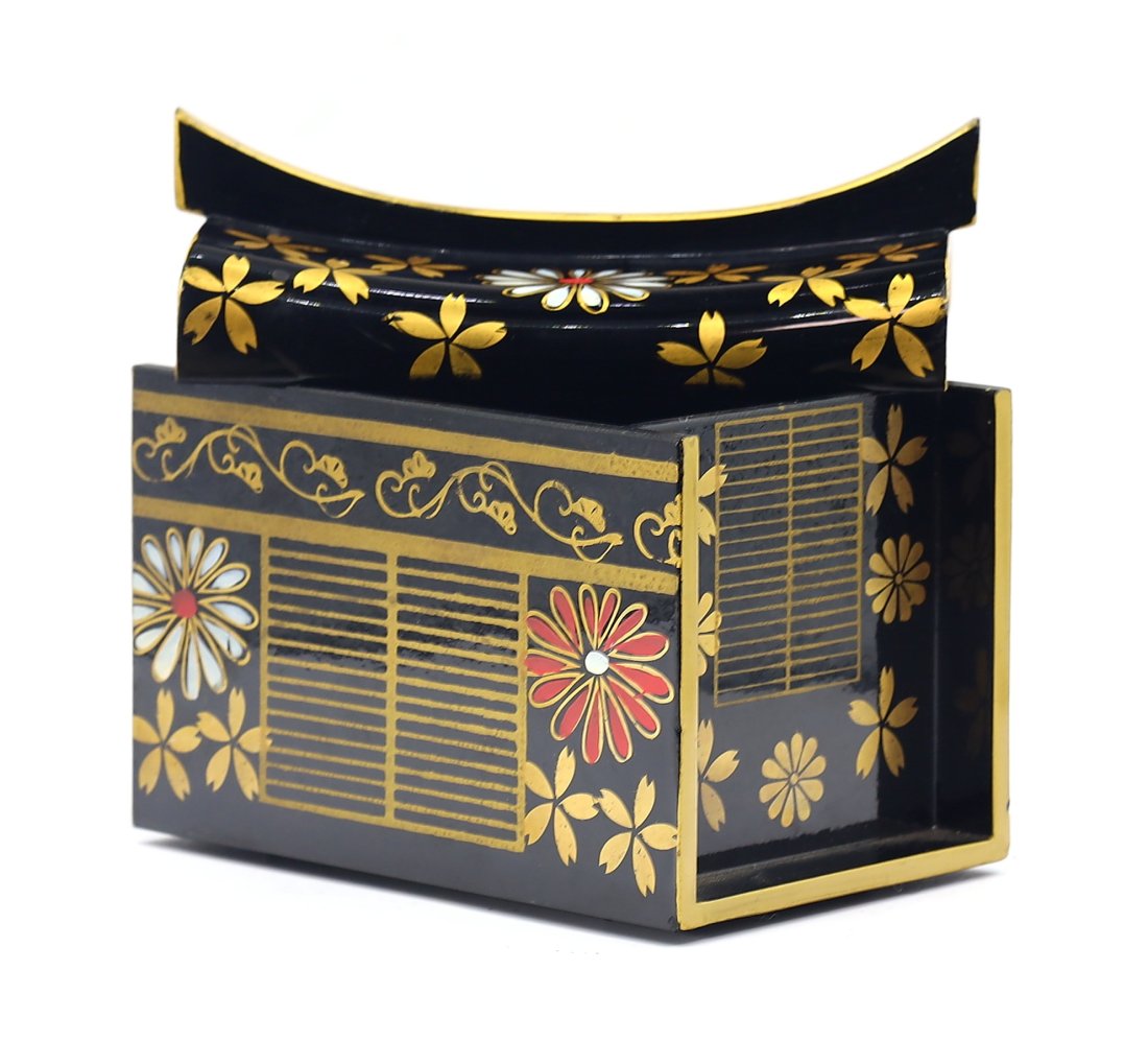 Vintage Japanese Hina Doll Lacquer Chest Box Girls Day Wood Decoration (1 of 4)