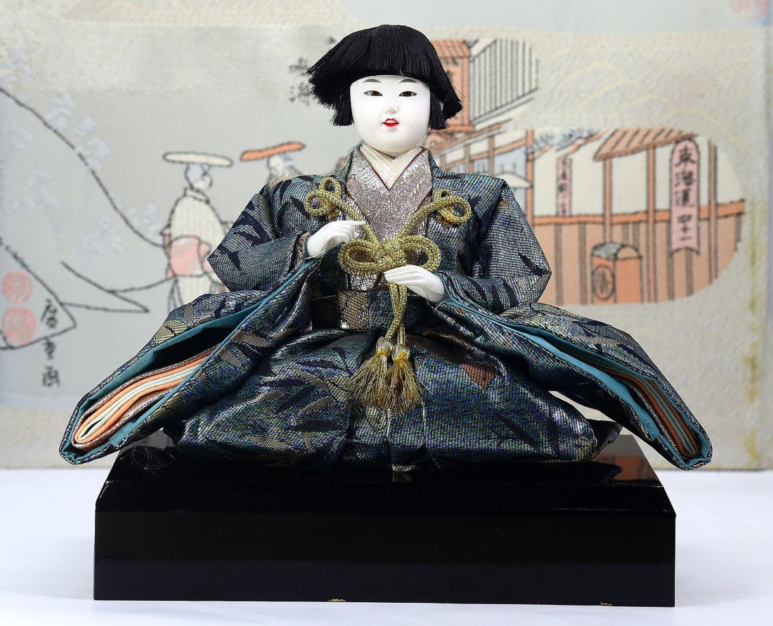 Vintage Japanese Male Orchestra Musician Hinamatsuri Hina Doll: 17x14cm Weight: 140 grams (Before Packing) Thousand Planet Auction House Season 4: Ten2Go August Collection Auction. A bargain hunter's, fixer-upper's, and pack-rat's dream come true! Our Ten2Go "ware