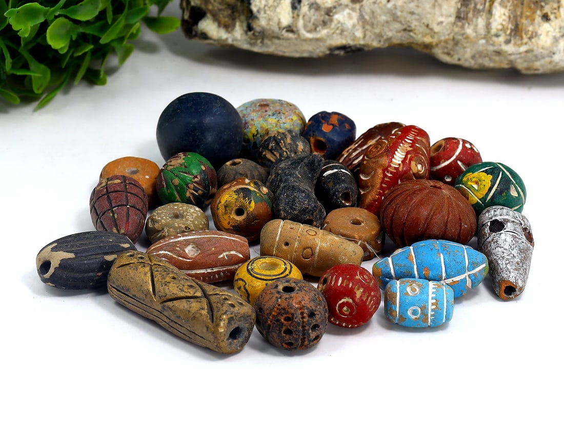 Vintage African Terra Cotta Clay Beads Collection: 36.5x12.8mm Weight: 109 grams (Before Packing) Thousand Planet Auction House Season 5: Ten2Go Antique Beads Collection Auction. A bargain hunter's, fixer-upper's, and pack-rat's dream come true! Our T