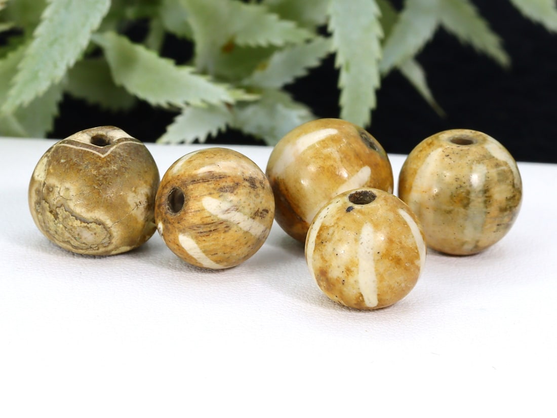 Collection of Old Plum Wood Pumtek Beads Chin Culture Burmese Beads: 13.9x12.2mm Weight: 11.3 grams (Before Packing) Thousand Planet Auction House Season 5: Ten2Go Antique Beads Collection Auction. A bargain hunter's, fixer-upper's, and pack-rat's dream come true! Our