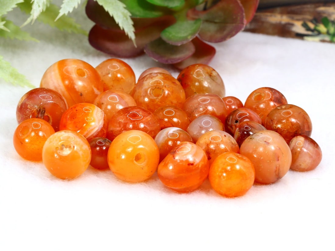 Ancient Himaiayan Ball Shaped Carnelian Beads Collection: 16.2x15.7mm Weight: 57.8 gaems (Before Packing) Thousand Planet Auction House Season 5: Ten2Go Antique Beads Collection Auction. A bargain hunter's, fixer-upper's, and pack-rat's dream come true! Our