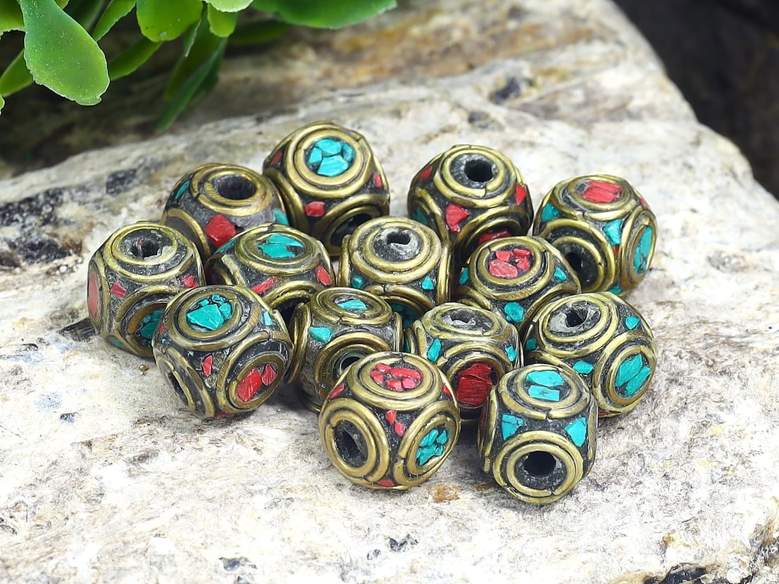 Collection of Vintage Tibetan Turquoise Coral Inlay Beads: 10x9mm Weight: 27.6 grams (Before Packing) Thousand Planet Auction House Season 5: Ten2Go Antique Beads Collection Auction. A bargain hunter's, fixer-upper's, and pack-rat's dream come true! Our Ten2G
