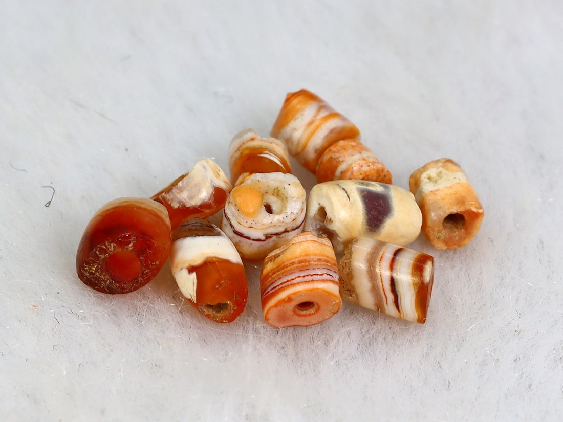 Group of Antique Tibetan Pyu Stripe Chung dZi Beads Decorated Tibetan Etched Carnelian dZi Beads (1 of 2)
