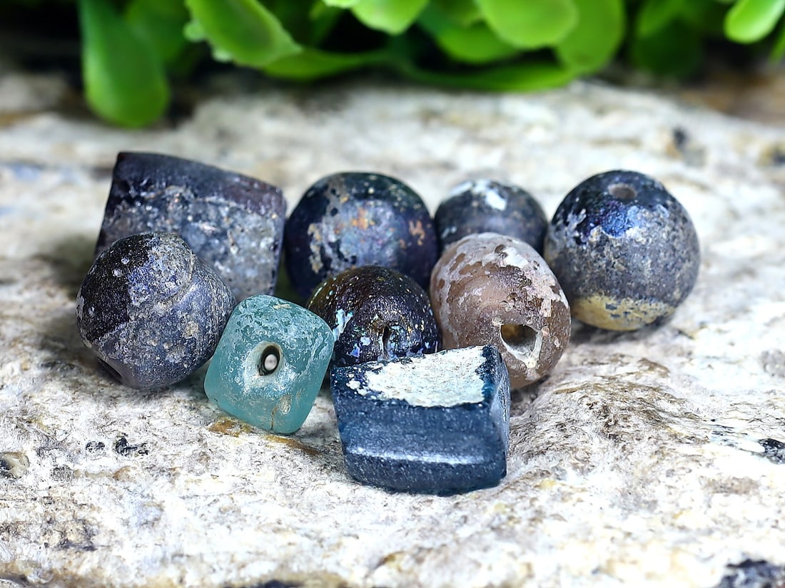Ancient Glass Beads from The Late Berenike Harbor Temenos Ancient Egyptian Beads: 13.5x10.9mm Weight: 14.2 gaems (Before Packing) Thousand Planet Auction House Season 5: Ten2Go Antique Beads Collection Auction. A bargain hunter's, fixer-upper's, and pack-rat's dream come true! Our 