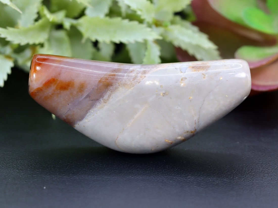 Antique Vintage Old Tibetan Bow Shaped Agate Bead (1 of 3)