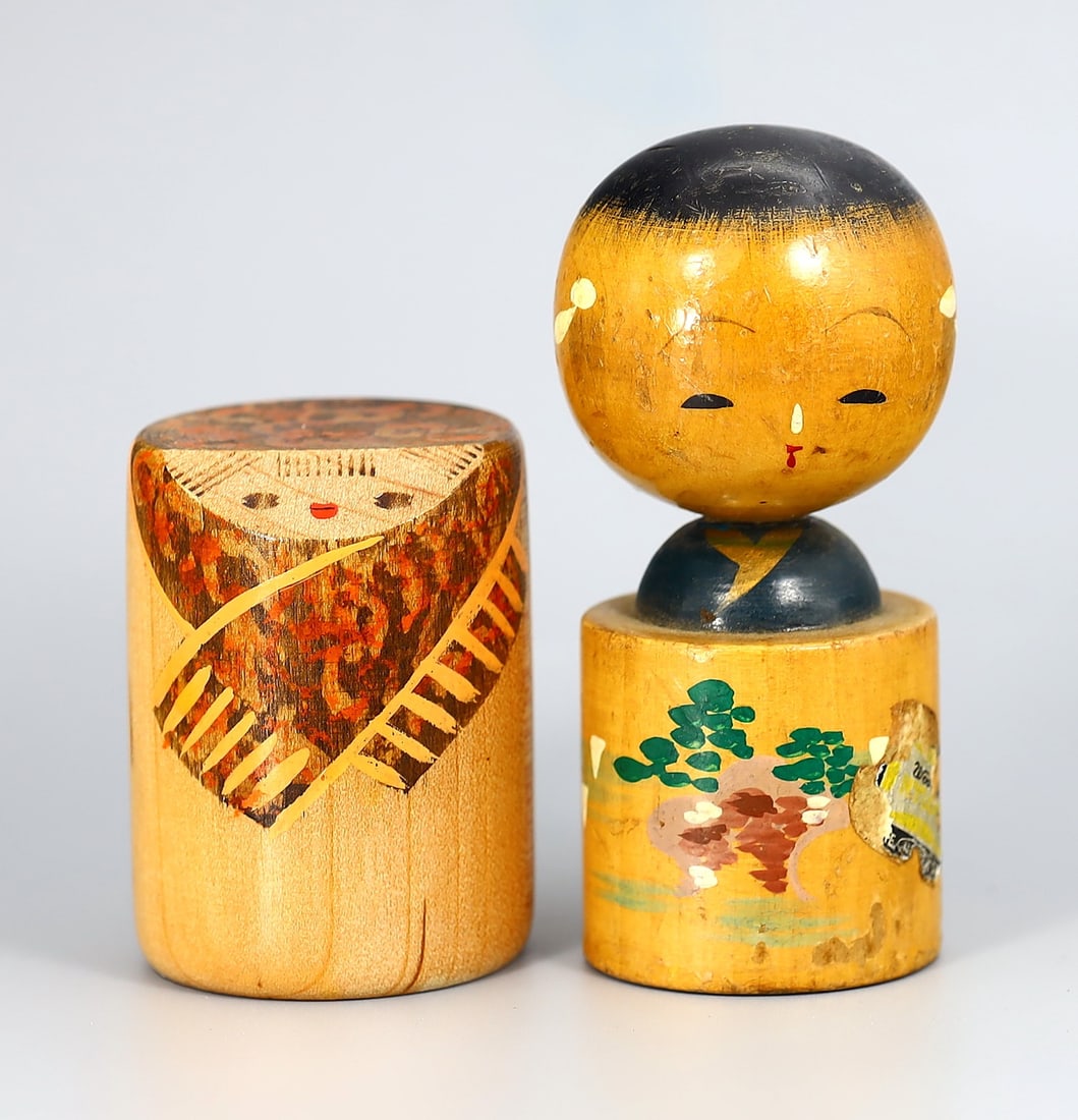 Two Vintage Japanese Wooden Kokeshi Dolls Figurine Traditional Craft Toys: 9x4cm Weight: 109 grams (Before Packing) Featuring property of local collections include Europe & Oriental antiques and decorative arts. A truly bargain hunter's, fixer-upper's, and pack-rat's dream c