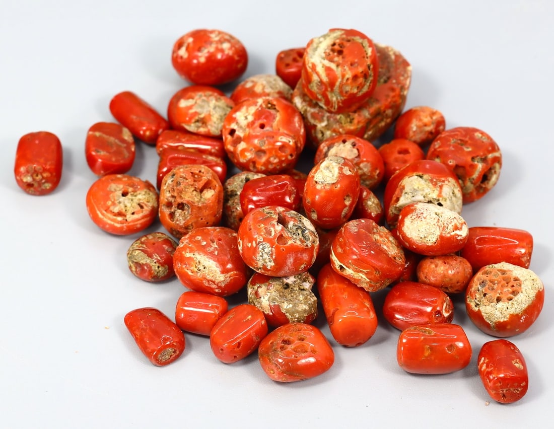 Old Himalayan Tibetan Red Coral Beads Lot Collection: 25.8x17.9mm Weight: 70 grams (Before Packing) Featuring property of local collections include Europe & Oriental antiques and decorative arts. A truly bargain hunter's, fixer-upper's, and pack-rat's dr