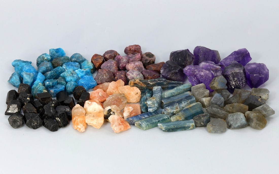Assorted Rough of Sunstone Apatite Iolite Ruby Tourmaline Amethyst Ladbradorite: 10mm-35mm Weight: 164 grams (Before Packing) Featuring property of local collections include Europe & Oriental antiques and decorative arts. A truly bargain hunter's, fixer-upper's, and pack-rat's dre