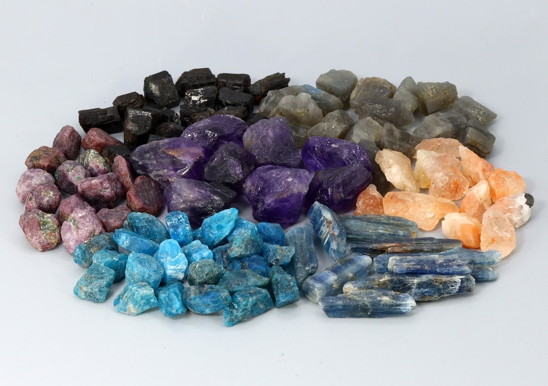 Assorted Rough of Sunstone Apatite Iolite Ruby Tourmaline Amethyst Ladbradorite: 10mm-34mm Weight: 166 grams (Before Packing) Featuring property of local collections include Europe & Oriental antiques and decorative arts. A truly bargain hunter's, fixer-upper's, and pack-rat's dre