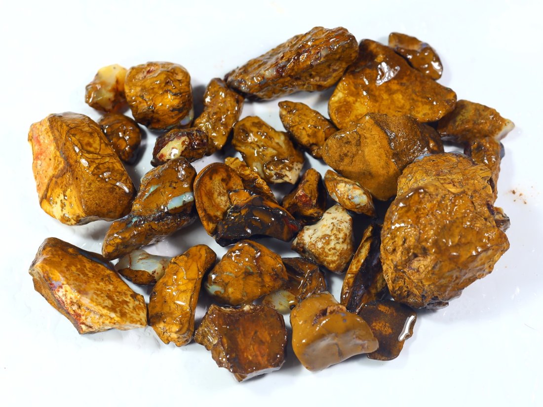 84 Grams Natural Australian Koroit Yowah Boulder Fossils Opal Rough Specimens: 34x27 mm Weight: 84 grams (Before Packing) Featuring property of local collections include Europe & Oriental antiques and decorative arts. A truly bargain hunter's, fixer-upper's, and pack-rat's dream