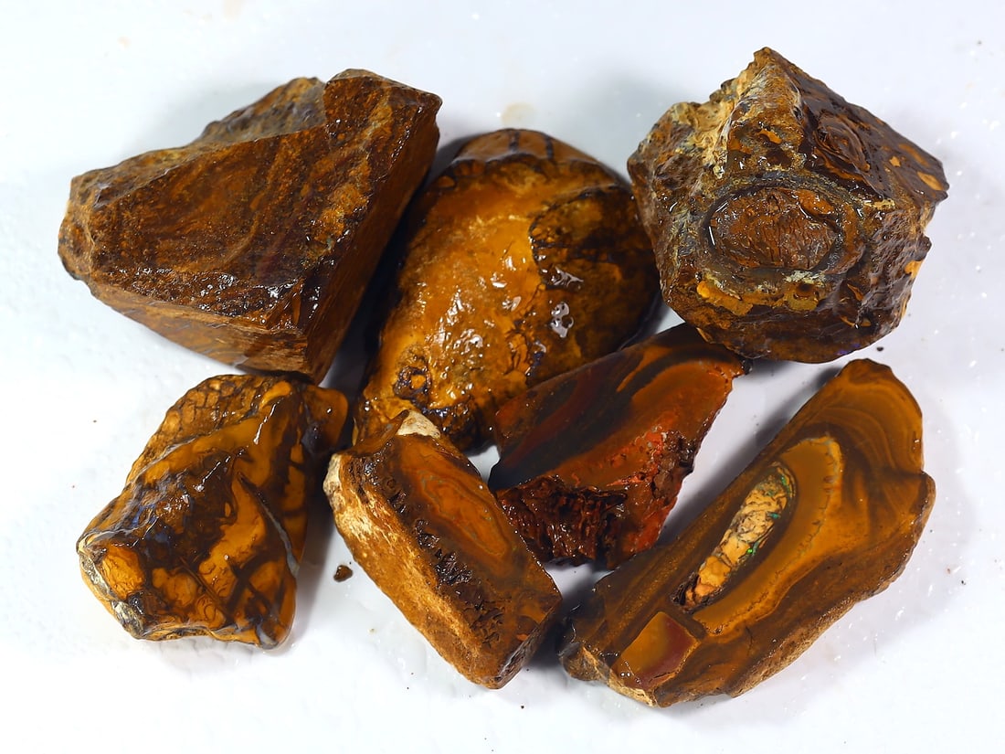 467 Grams Natural Australian Koroit Yowah Boulder Opal Rough Specimens: 5x5 cm Weight: 467 grams (Before Packing) Featuring property of local collections include Europe & Oriental antiques and decorative arts. A truly bargain hunter's, fixer-upper's, and pack-rat's dream 