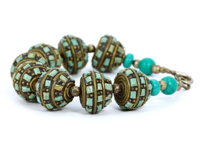 Vintage Himalayan Tibetan Bohemian Turquoise Tribal Silver Bracelet: 8"inches Weight: 53.9 grams (Before Packing) A bargain hunter's, fixer-upper's, and pack-rat's dream come true! Our Ten2Go "warehouse" style auction presents over thousand lots in a fast-paced old-sty