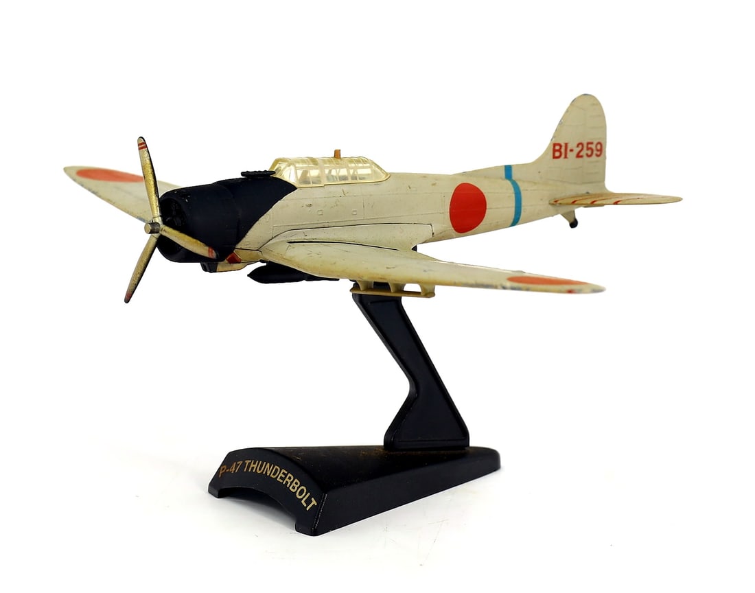 Vintage Metal WWII Imperial Japanese Navy "Soryu" Aircraft Carrier Airplane Model (1 of 3)