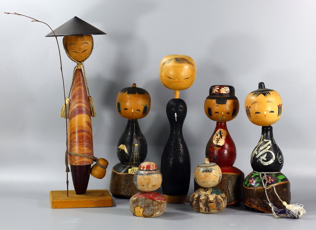 Collection of Vintage Japanese Wooden Kokeshi Doll Figurine Traditional Craft Toy (1 of 3)