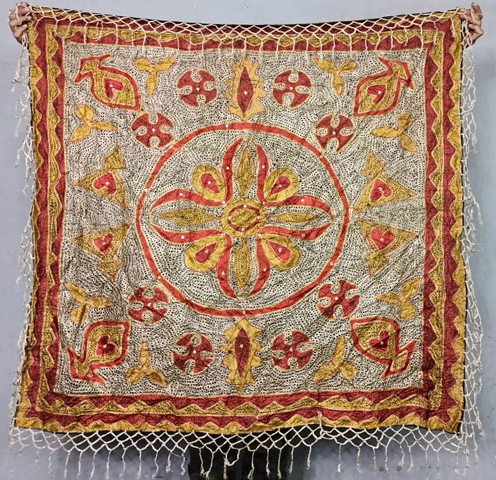 47"x47" Vintage Handmade Embroidered Tapestry & Wall Hanging (1 of 1)
