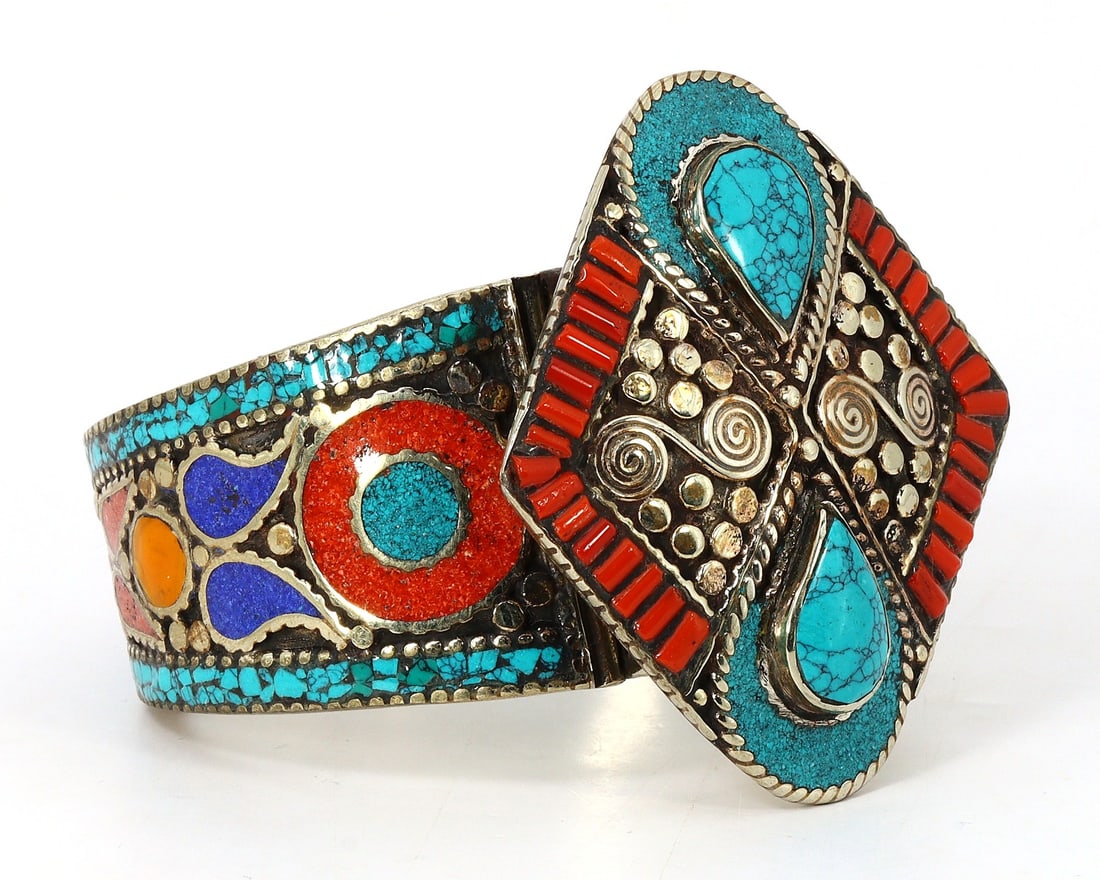 Vintage Himalayan Tibetan Bohemian Tribal Silver Inlaid Coral Turquoise & Lapis Bracelet: 7x7cm Weight: 170 grams (Before Packing) A bargain hunter's, fixer-upper's, and pack-rat's dream come true! Our Ten2Go "warehouse" style auction presents over thousand lots in a fast-paced old-style a