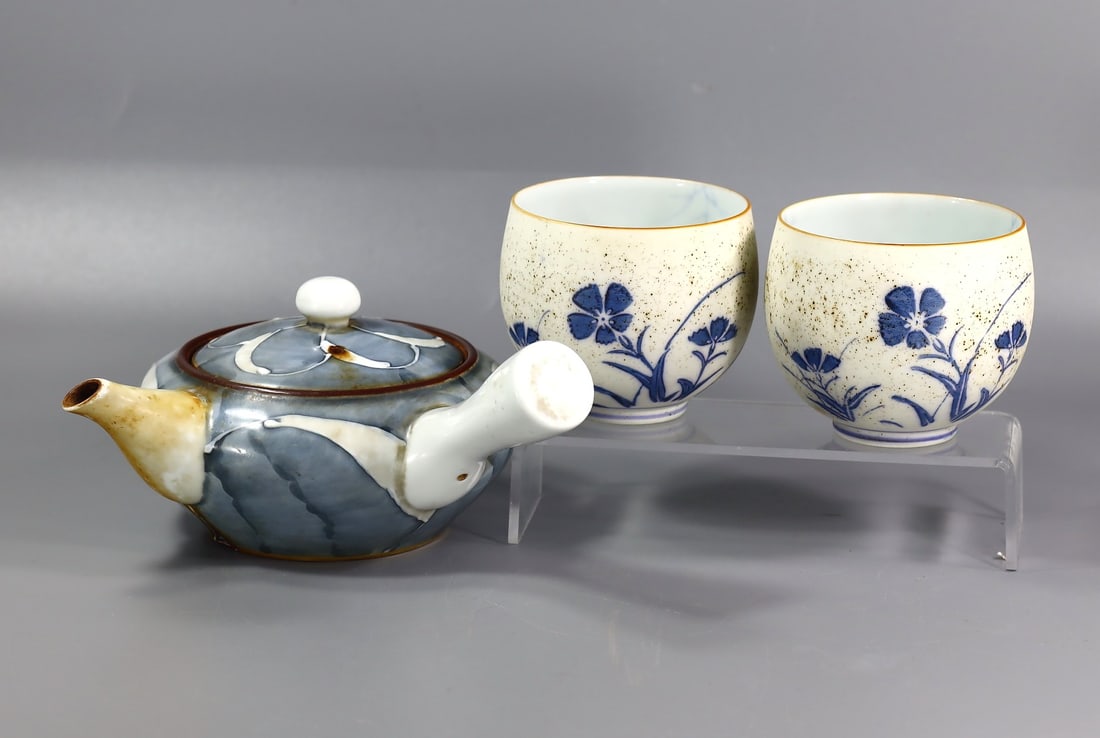 3 Vintage Signed Japanese Porcelain "Toshi Aya" Kyusu Tea Pot and Ikebana Matcha Cups (1 of 5)