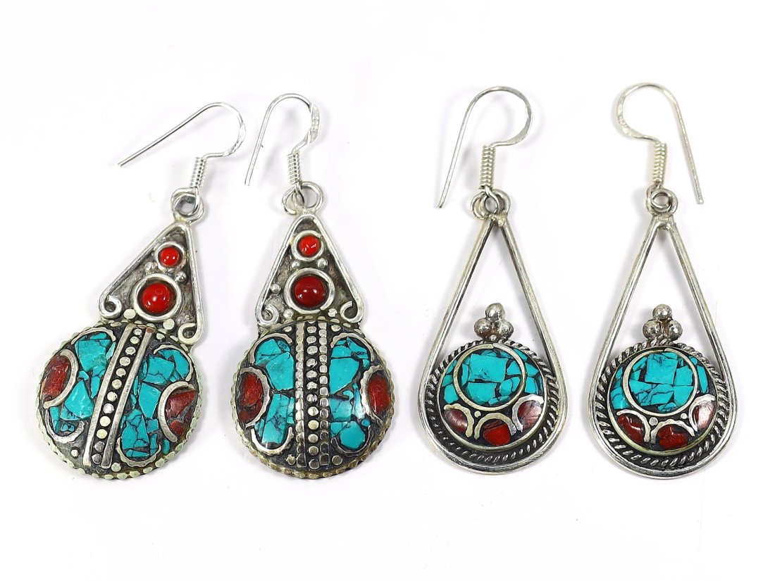 Vintage Tibetan Turquoise Blue & Coral Red Chips Inlaid Silver Earrings: 5x2.5cm Weight: 51 grams (Before Packing) A bargain hunter's, fixer-upper's, and pack-rat's dream come true! Our Ten2Go "warehouse" style auction presents over thousand lots in a fast-paced old-style 