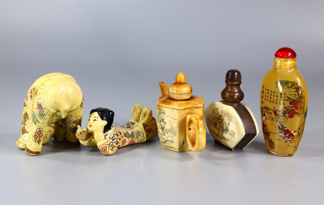 Vintage Chinese Snuff Bottles & Japanese Twins Okimono Miniature Paste Sculptures (1 of 2)