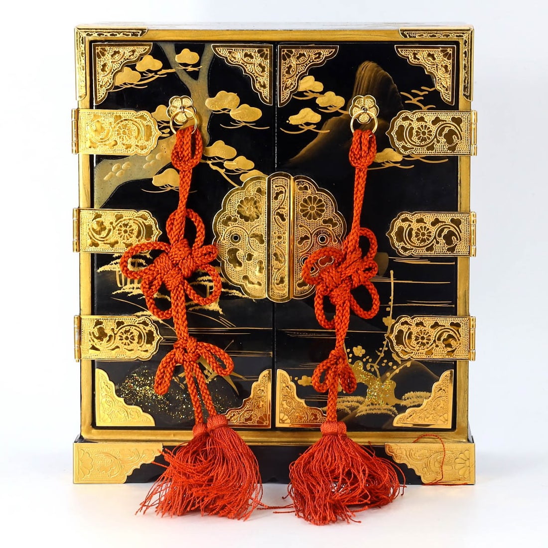 Vintage Japanese Hina Doll Lacquer Chest Box Girls Day Wood Decoration (1 of 6)