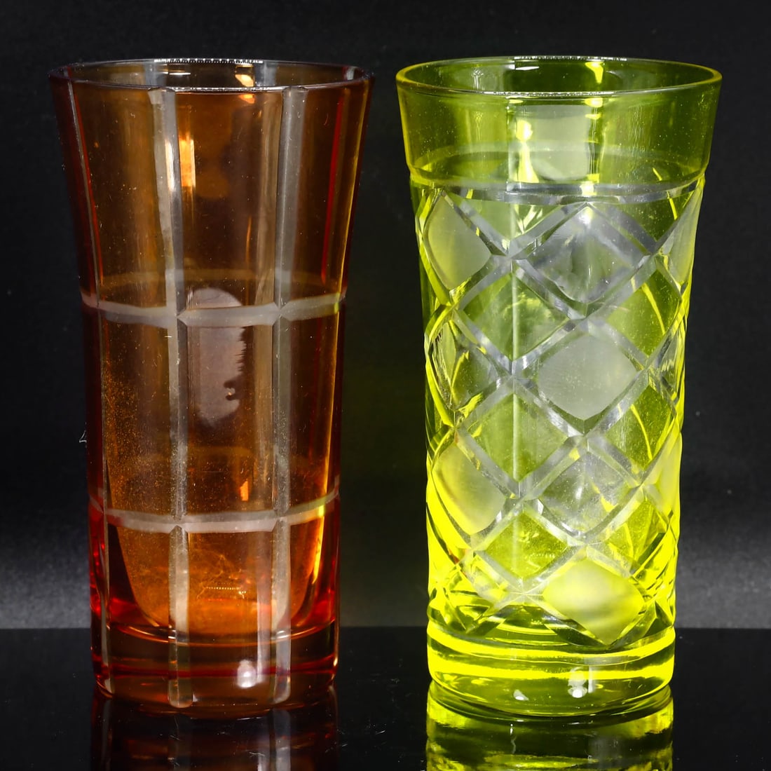 Two Vintage Japanese Etched Colored Shot Glass (1 of 4)