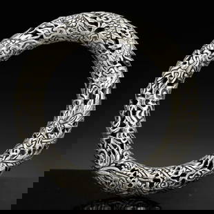 Old Tibetan Massive Dragon Carved Lucky Bangle Barcelet: 8.5x8.5cm Weight: 74 grams
