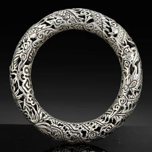 Old Tibetan Massive Dragon Carved Lucky Bangle Barcelet: 8.5x8.5cm Weight: 74 grams