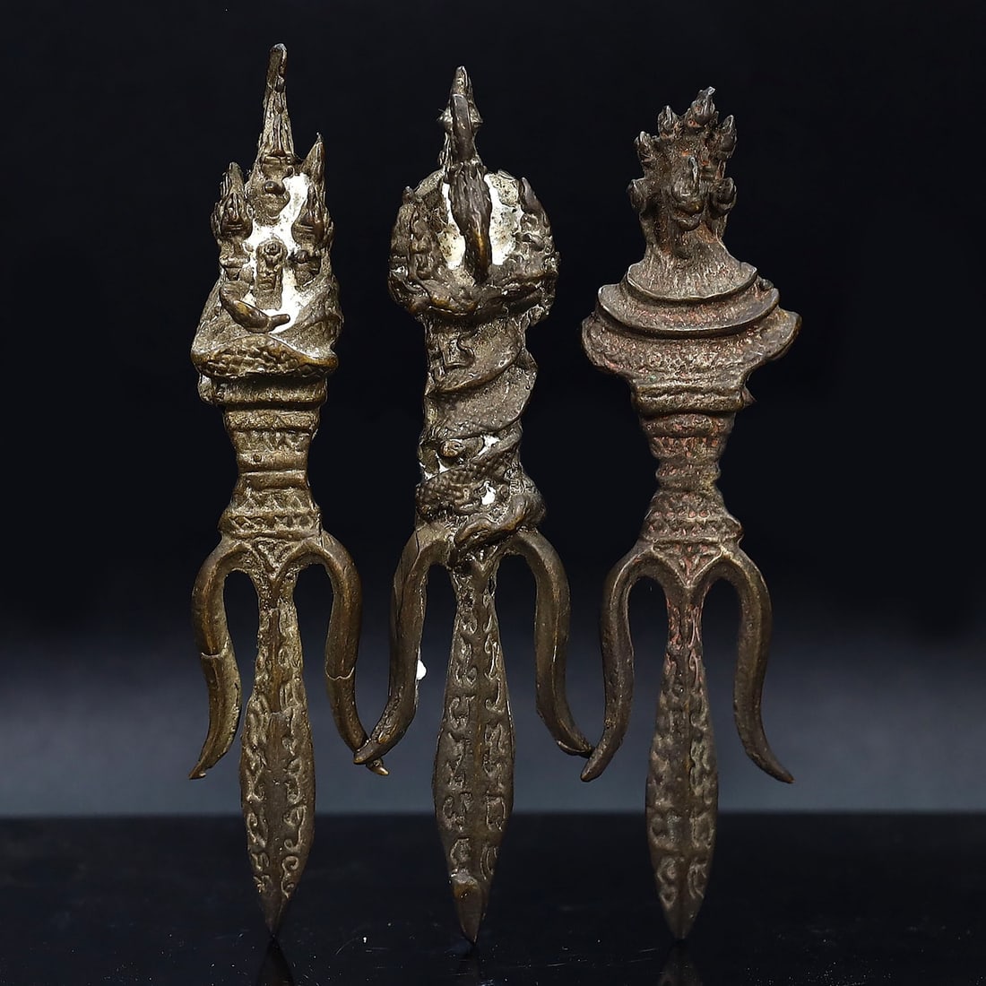 Holy Thai Amulet Bronze Trident Power Magic Sward Power Talisman (1 of 2)