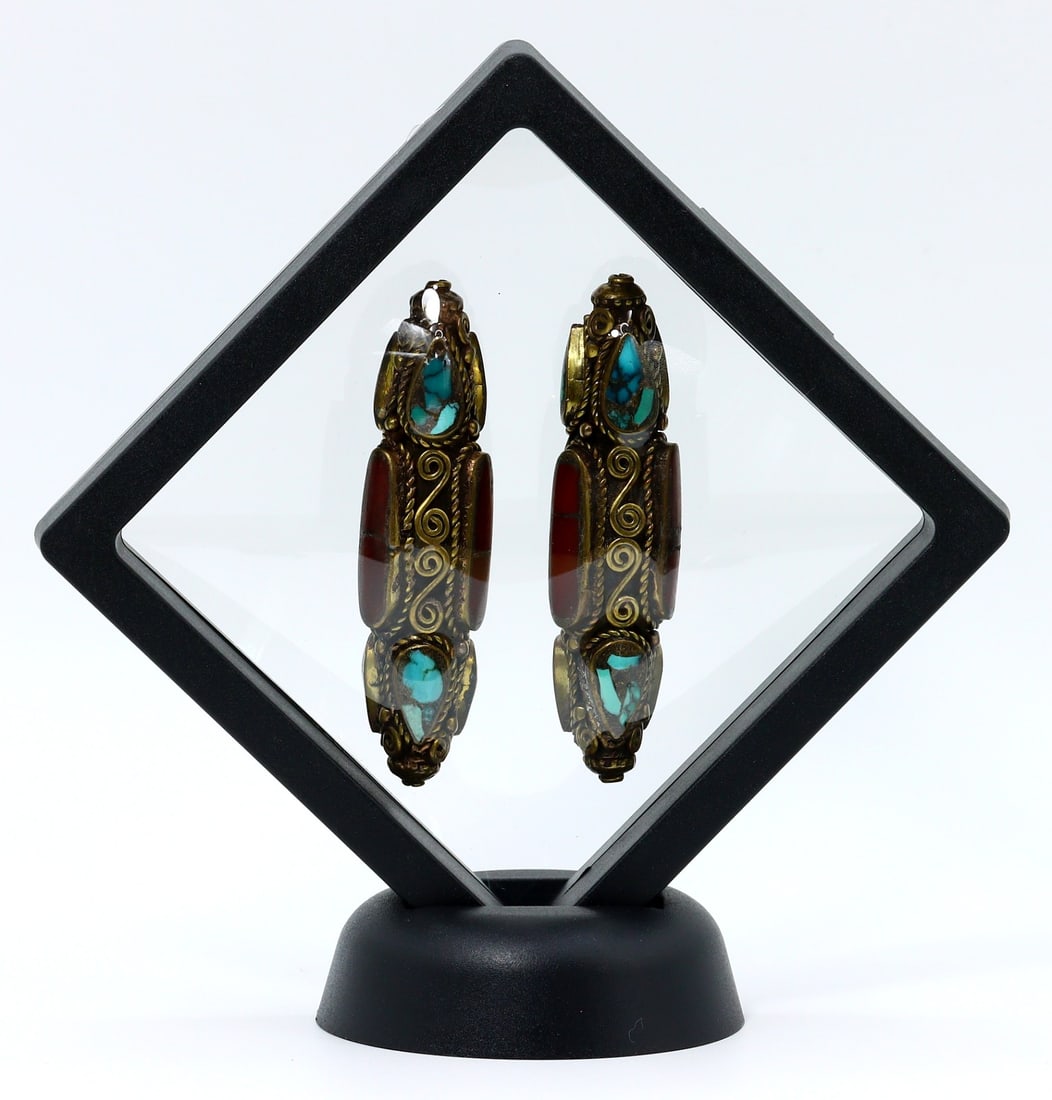 Vintage Tibetan Turquoise Blue & Coral Red Chips Inlaid Brass Beaded Necklaces: 7x1.5cm Weight: 39.2 grams