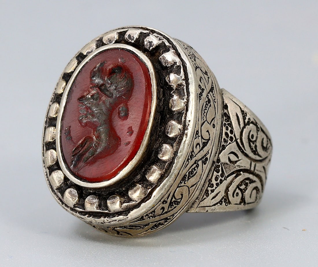 An Ancient Mesopatamian Red Carnelian Stamp Seal in Antique Silver Ring (1 of 4)