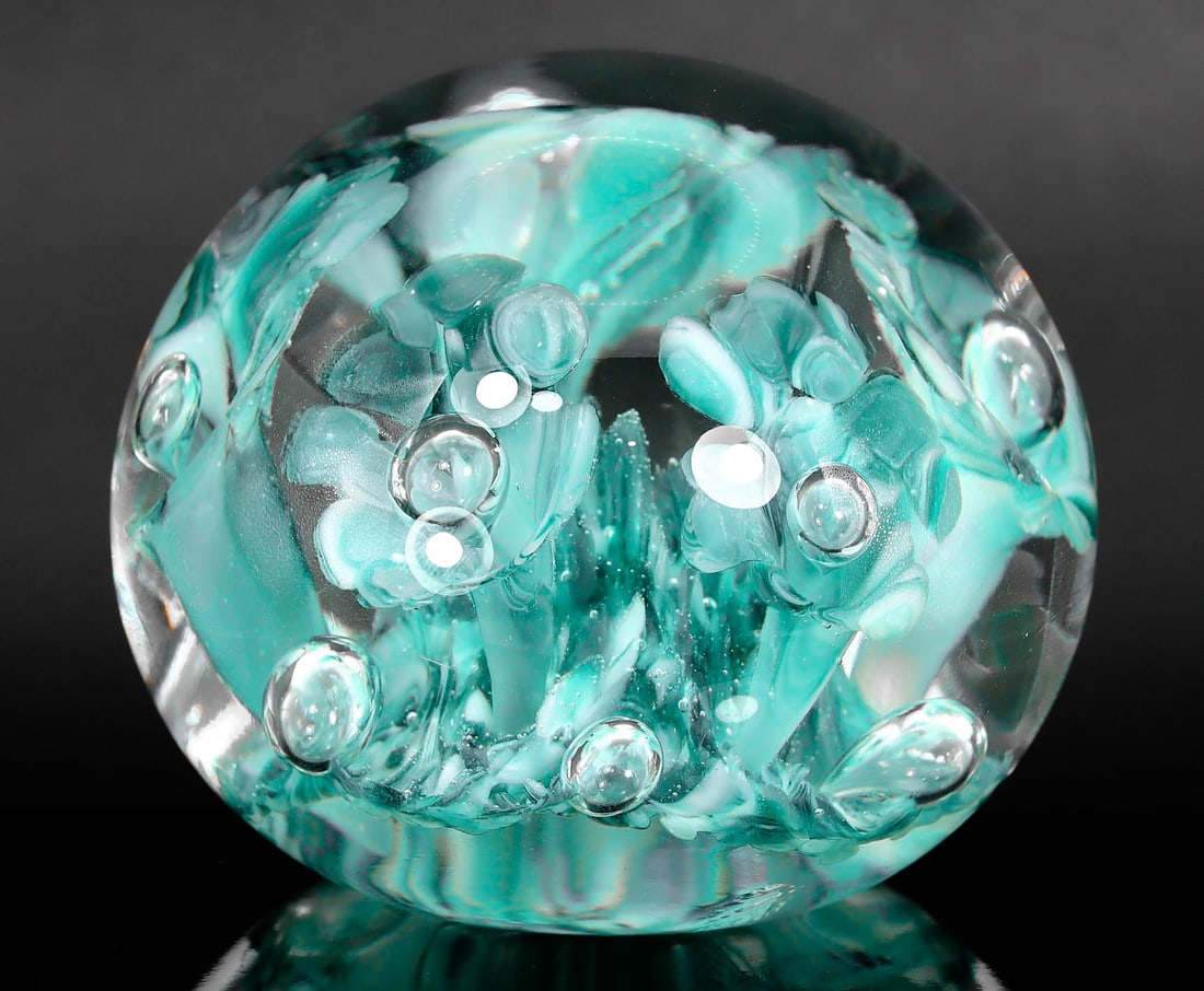 Beautiful Floral Blown Hand Made Art Glass Paperweight (1 of 4)